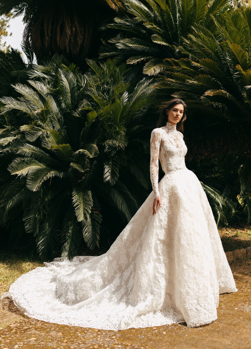 2023 Wedding dress trends: a bridal ballgown by Monique Lhuillier