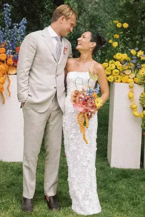 20 Colorful Outdoor Weddings