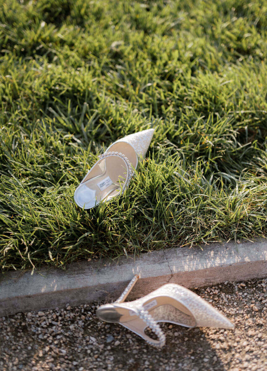 The bride kicked off her stilettos at her cottagecore wedding, allowing herself to be grounded and barefoot at her ceremony.