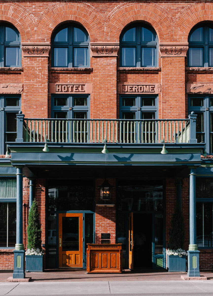 Mountain wedding details: The brick facade of Hotel Jerome, in Apen, Colorado.