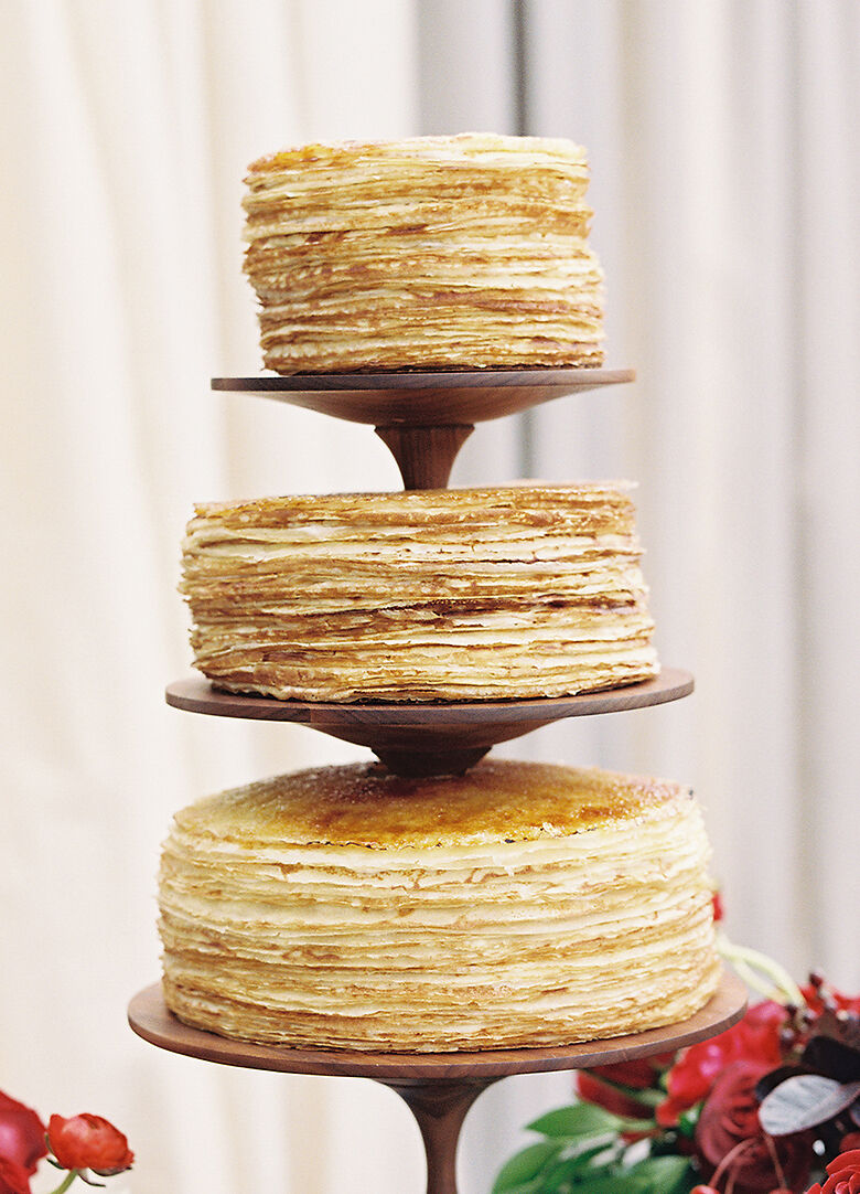 Wedding cake bakery: This alternate wedding cake is chic and unique. 