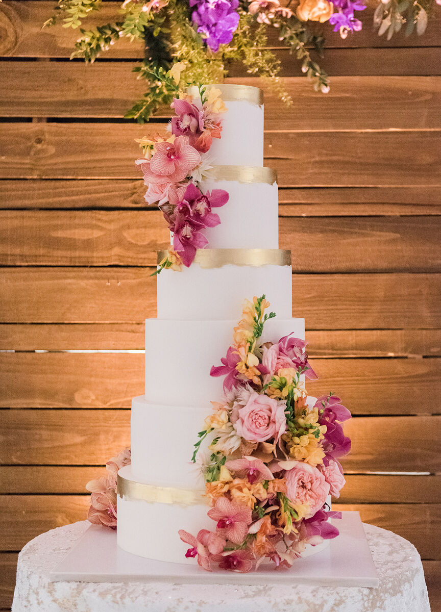 Wedding cake bakery: a tiered cake with real flowers. 