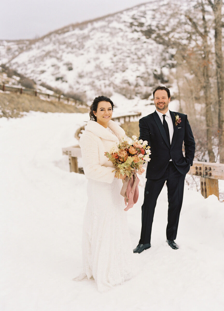 A winter wedding portrait of newlyweds in Utah.