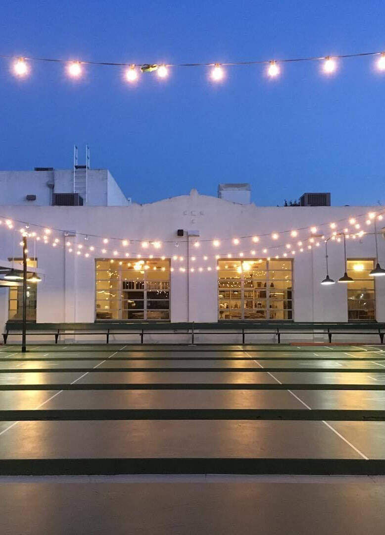 Best Wedding Venues for Creative Couples: St. Petersburg Shuffleboard Club