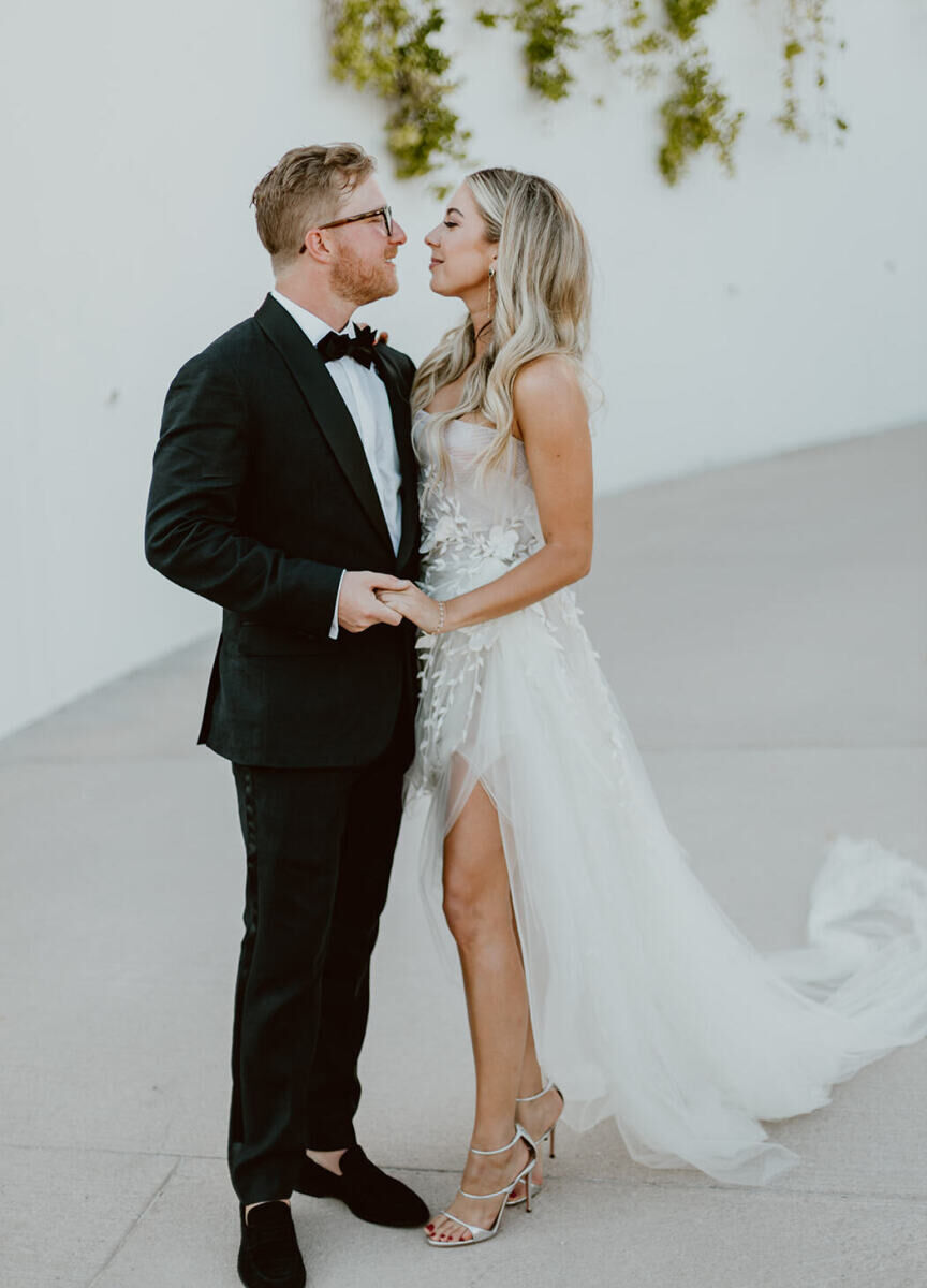 A groom and bride at their black tie Cabo wedding.