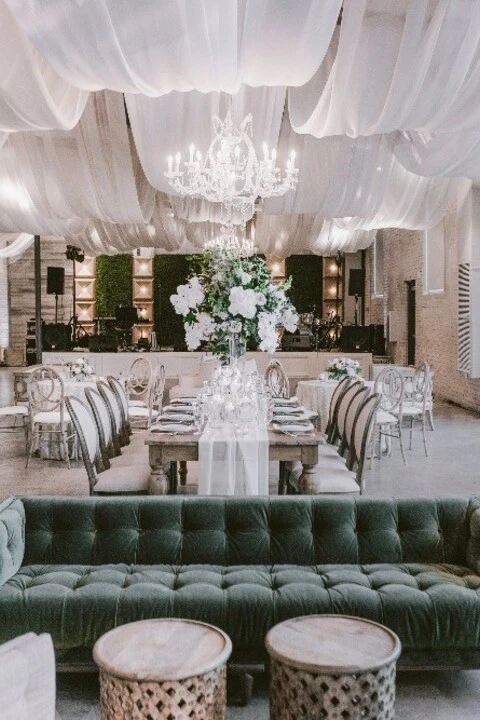 A Classic Wedding for Meredith and Bill