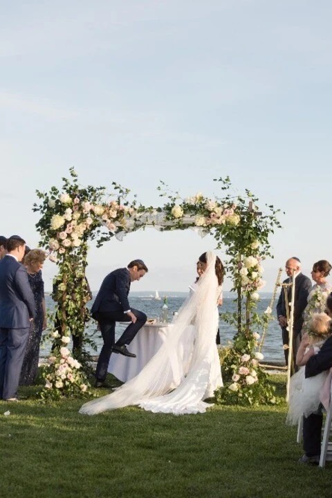 A Classic Wedding for Caroline and Dan