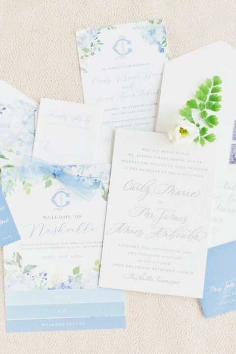 A Classic Wedding for Carly and James