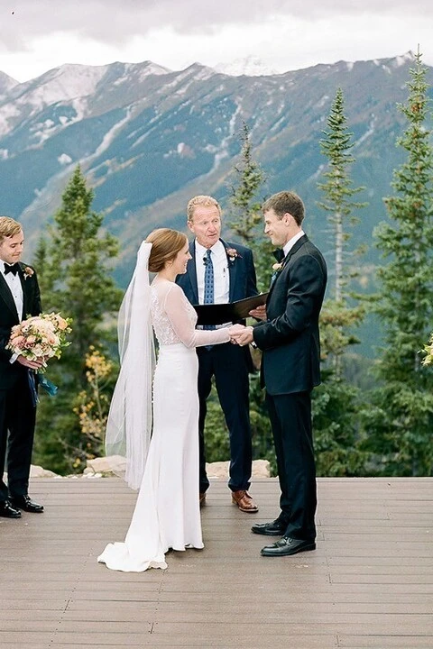 A Classic Wedding for Rebecca and Cooper