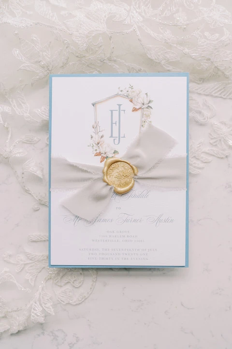 A Classic Wedding for Elizabeth and James