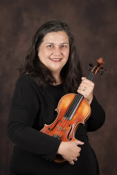 Jennifer Louie Violin & Musicians