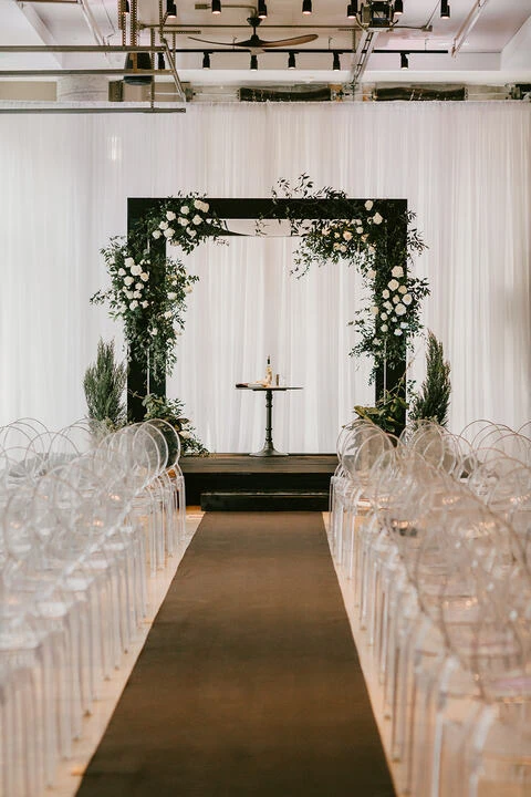 A Glam Wedding for Meredith and Tony