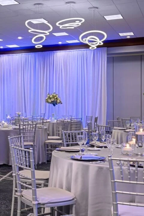 Renaissance Indianapolis North Hotel