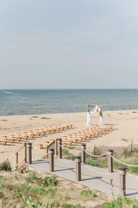 Delta Hotels by Marriott Virginia Beach Waterfront Suites