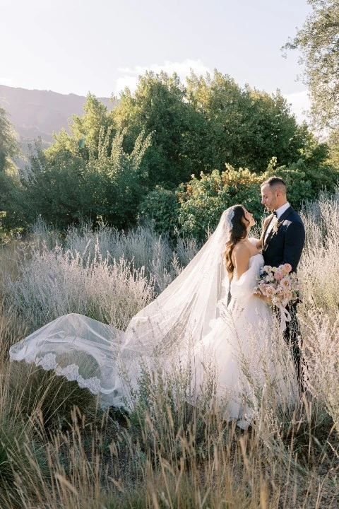 An Outdoor Wedding for Leah and Alex