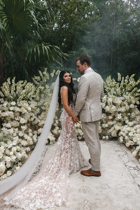 A Jungle Wedding for Lisa and Alejo