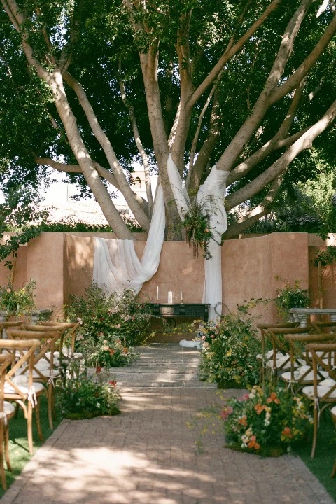 A Colorful Wedding for Magdalena and Marc