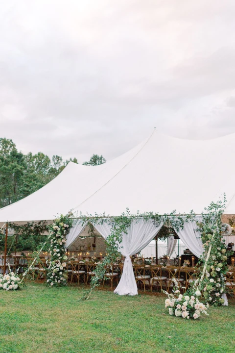 A Classic Wedding for Morgan and Will