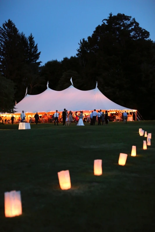 A Wedding for Hannah and Joe