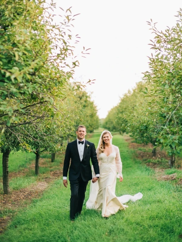 An Outdoor Wedding for Kelly and Jd