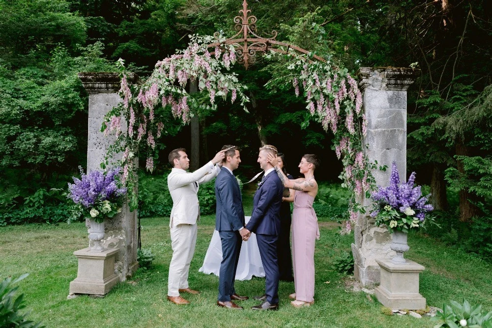 An Outdoor Wedding for Alexander and Stephen