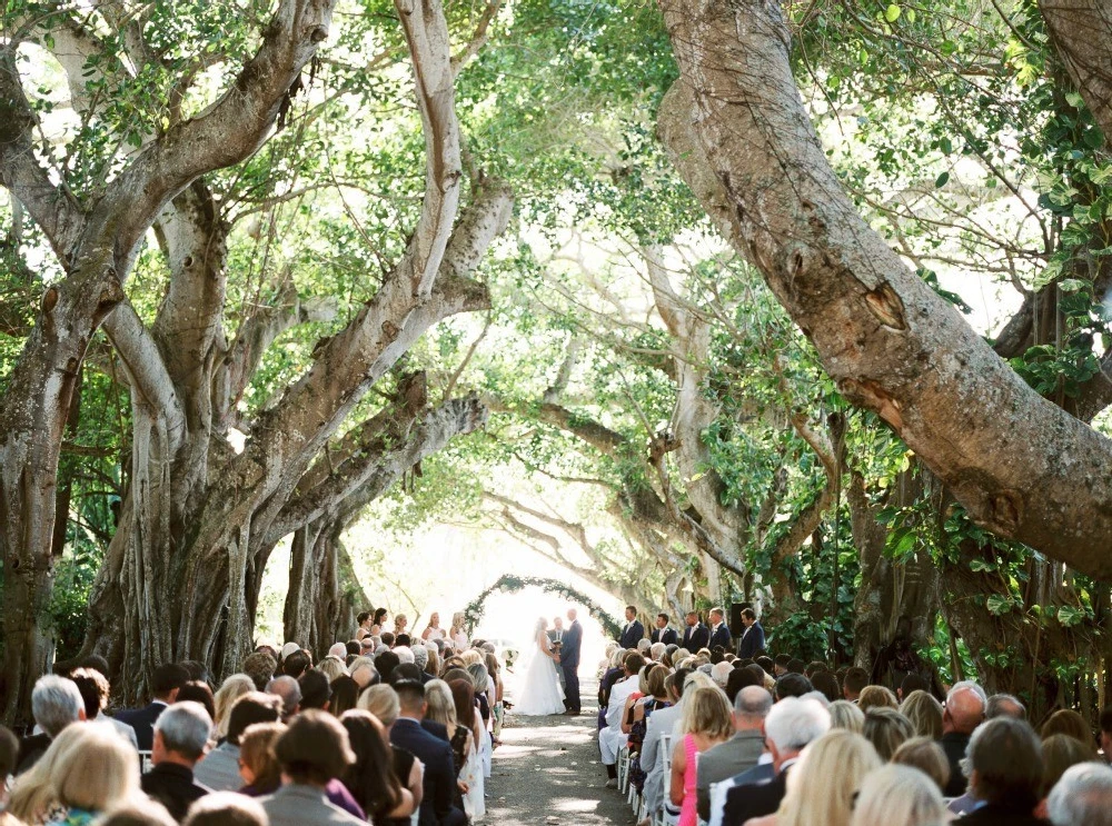 A Classic Wedding for Nikki and Kevin