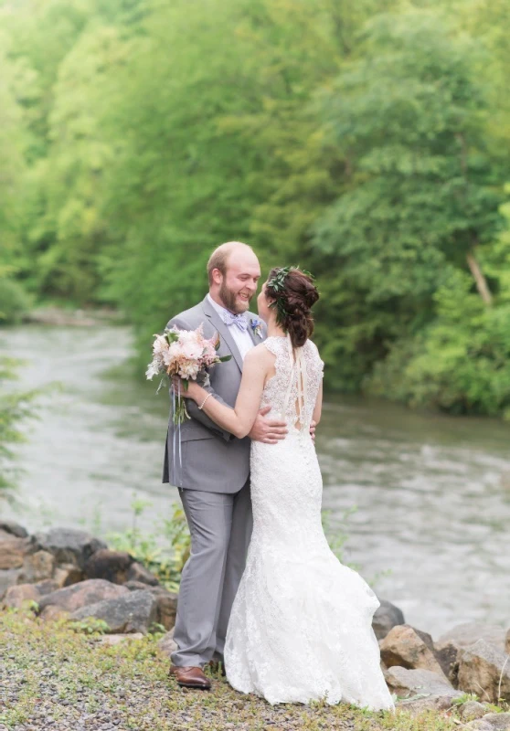 A Rustic Wedding for Amy and Zach