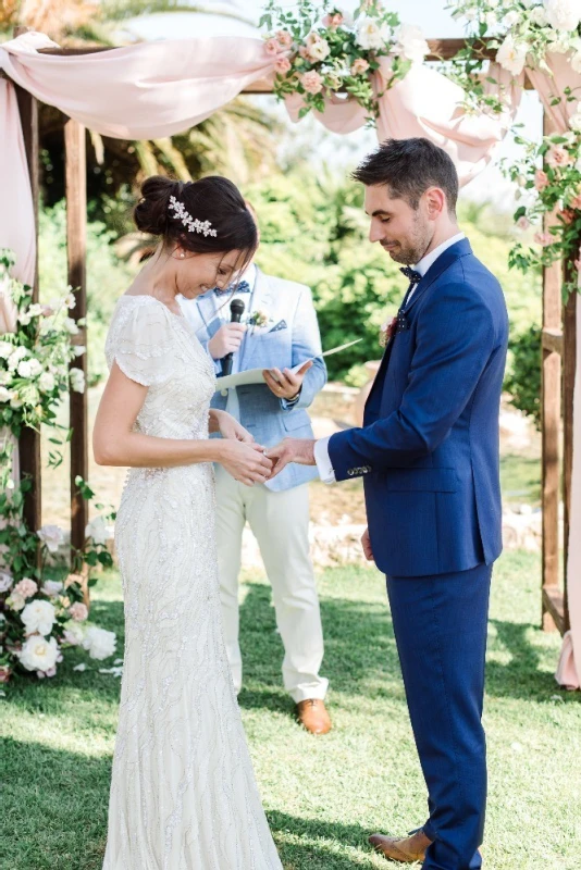 An Outdoor Wedding for Lucy and Andy