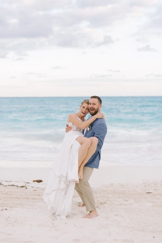 A Beach Wedding for Rachelle and Philip