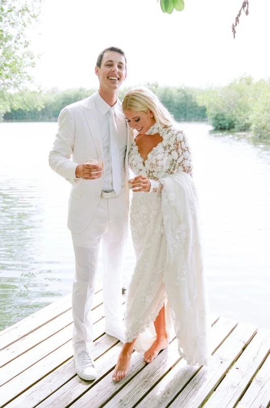 A Beach Wedding for Taylor and Tomas