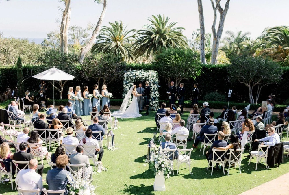 An Outdoor Wedding for Theresa and Gordon