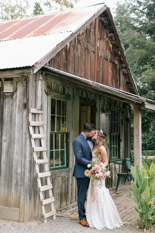 A Rustic Wedding for Tess and Dustin