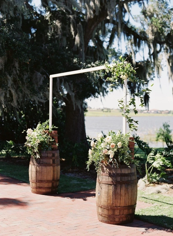 An Outdoor Wedding for Alison and Brett