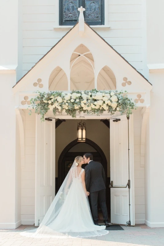 A Classic Wedding for Lynn and Blake