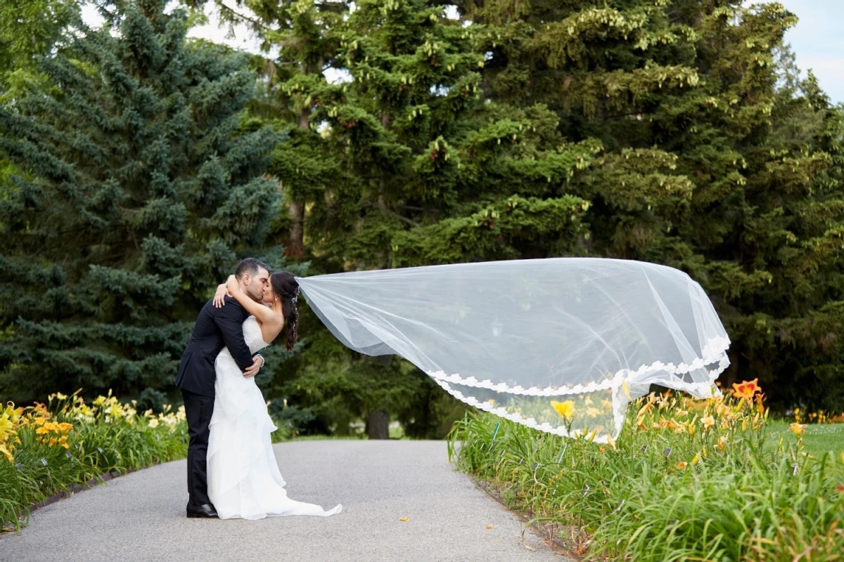 A Classic Wedding for Jessica and Michael