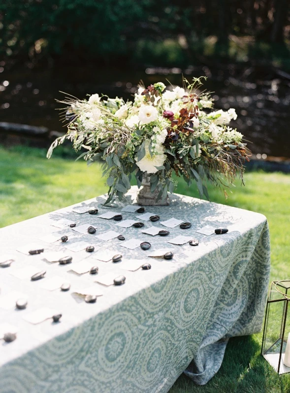 A Forest Wedding for Karen and Peter