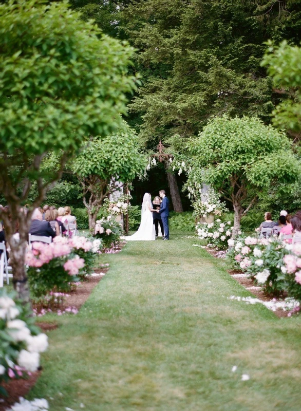 A Classic Wedding for Lilly and Jack