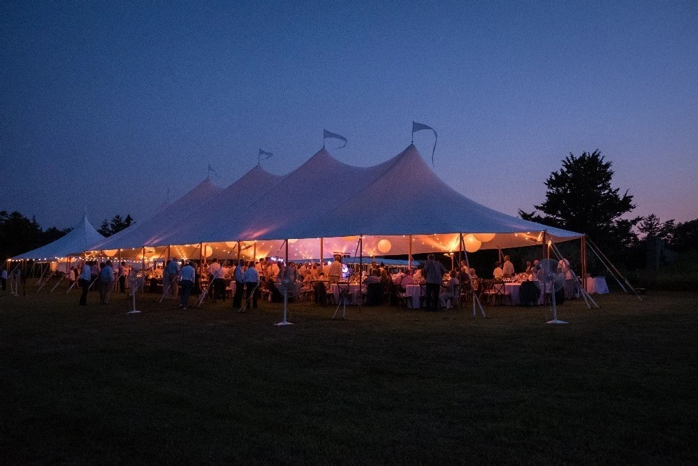 A Classic Wedding for Lizzy and Sean