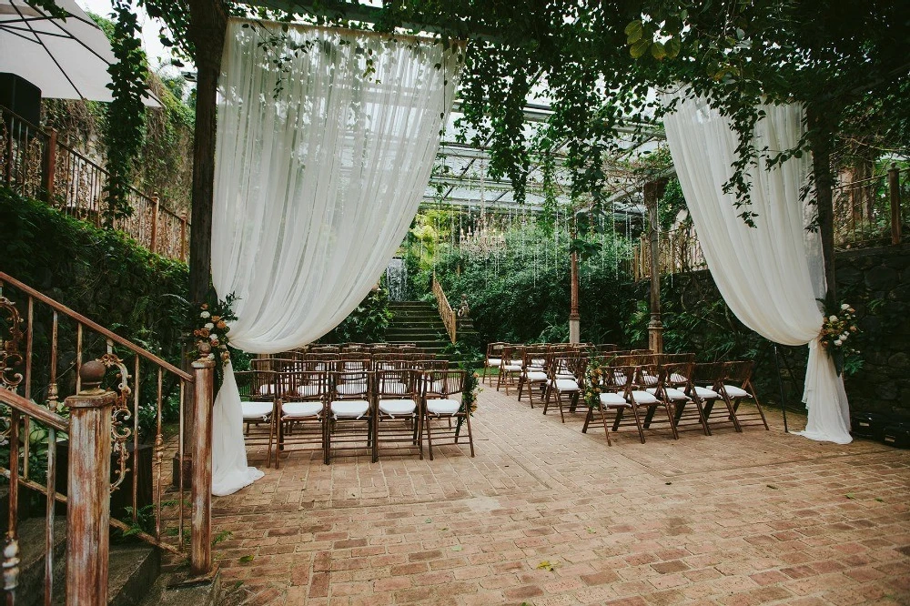 A Rustic Wedding for Sara and Tom