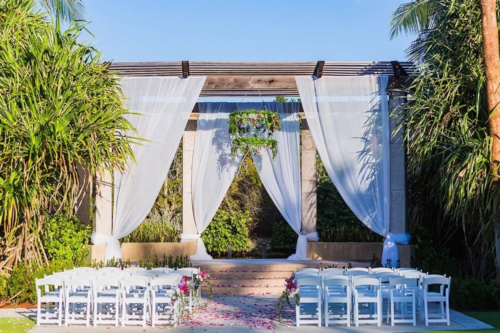 A Beach Wedding for Danielle and Ken