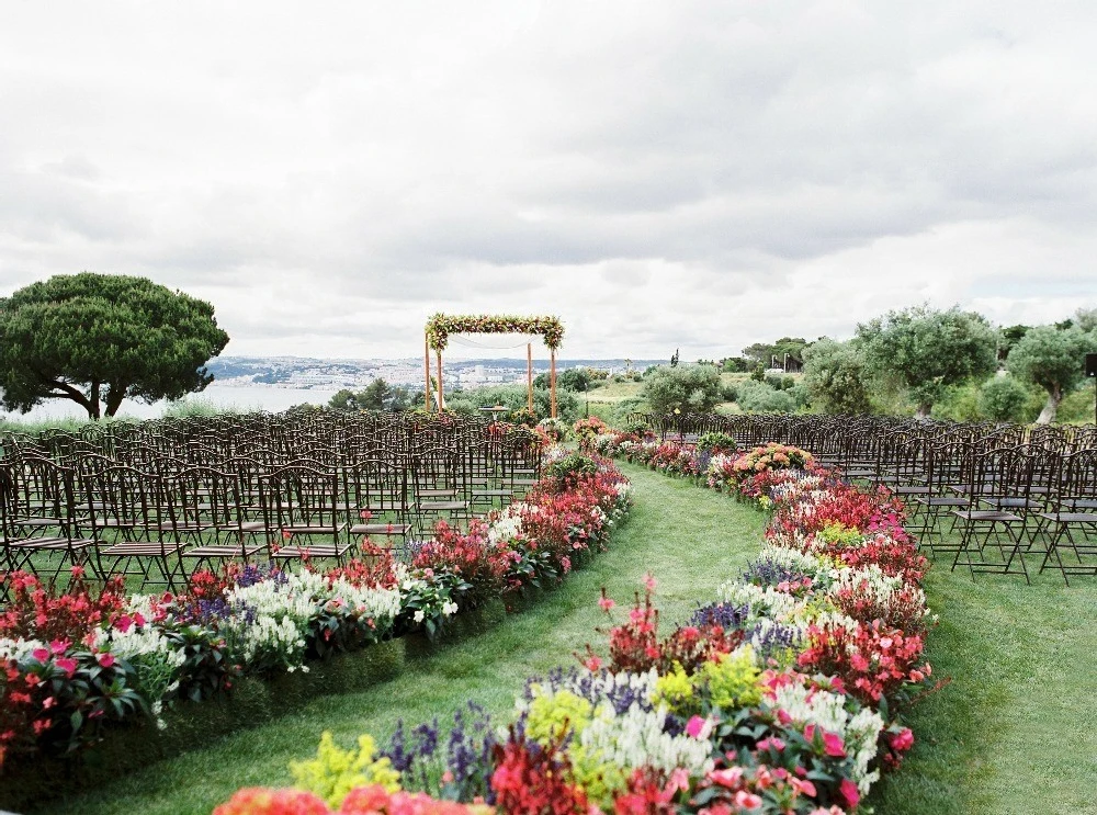 An Outdoor Wedding for Elizabeth and David