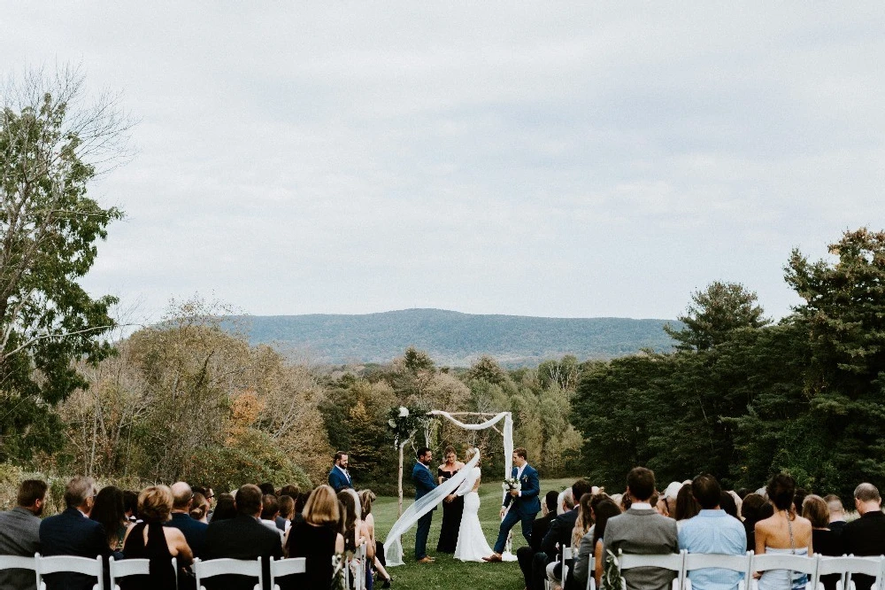 A Classic Wedding for Ashley and Simon