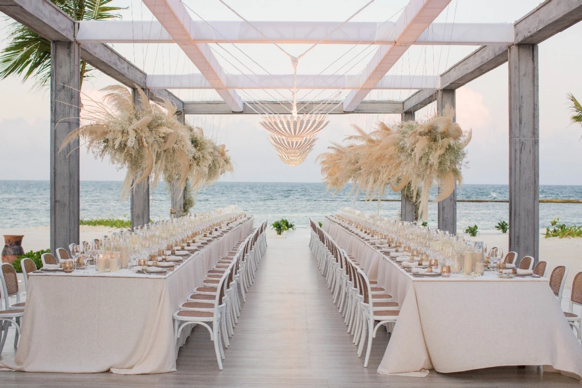 A Beach Wedding for Taylor and Tomas