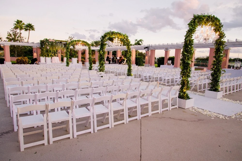 A Wedding for Alexandra and Logan