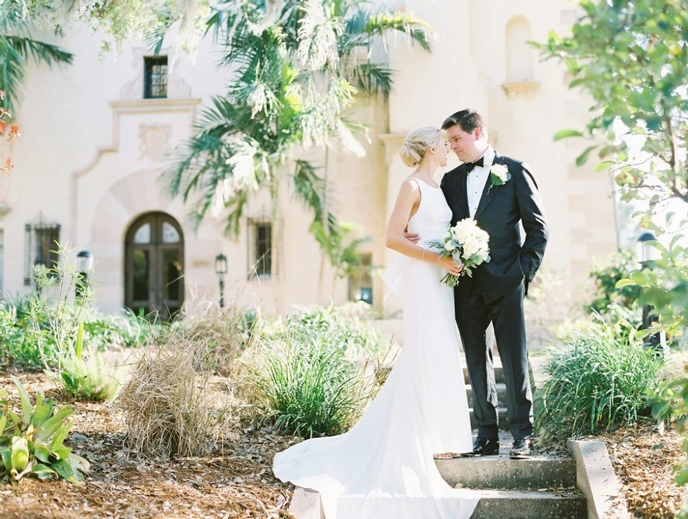 A Classic Wedding for Lindsay and Zach