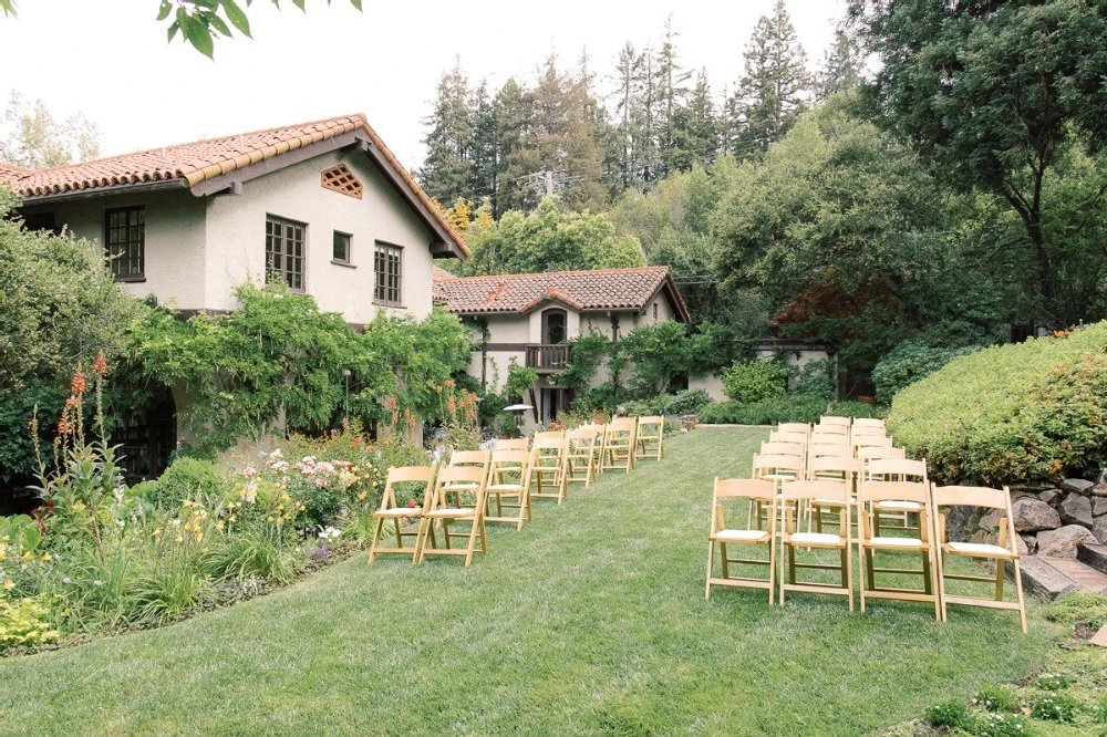 A Garden Wedding for Kate and Luke