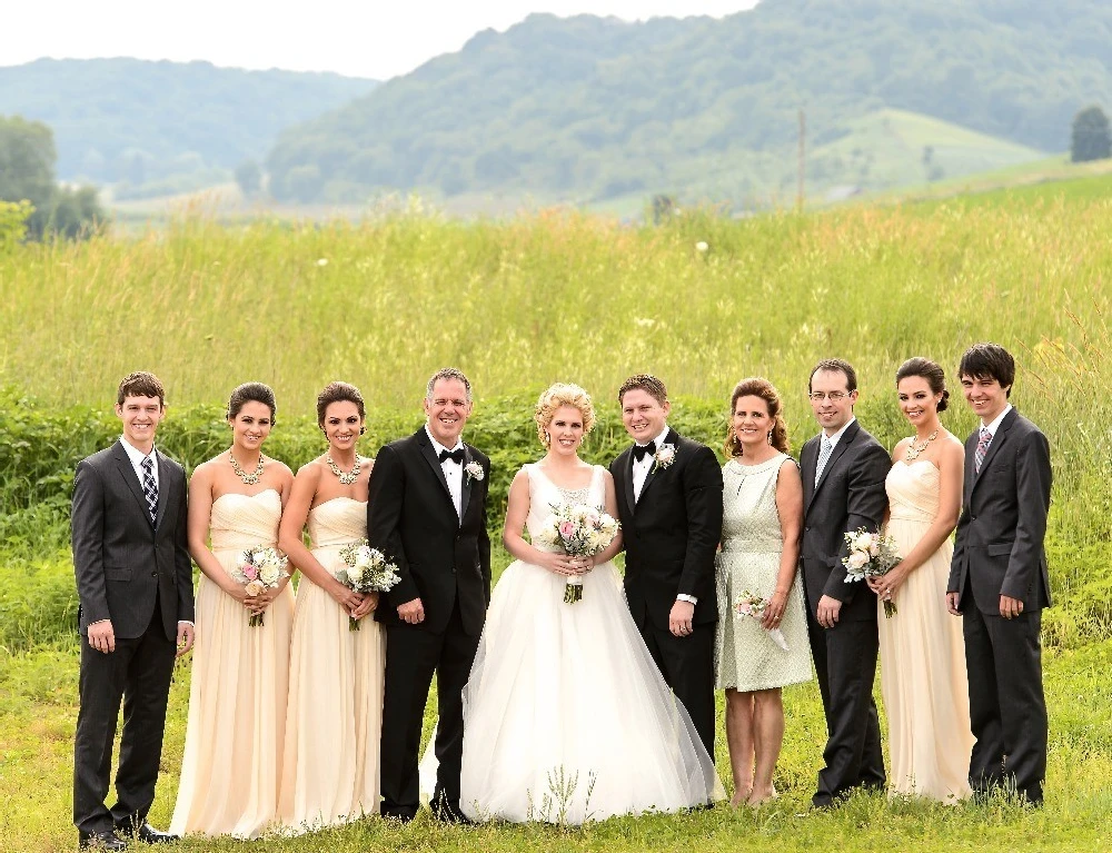 A Wedding for Elizabeth and Bennie