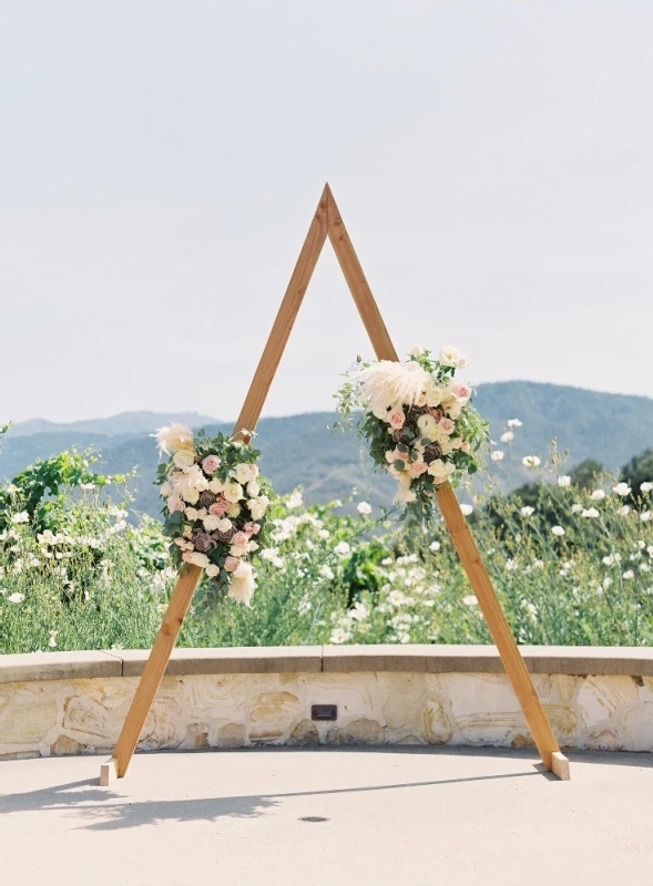 An Outdoor Wedding for Tiffany and Alex