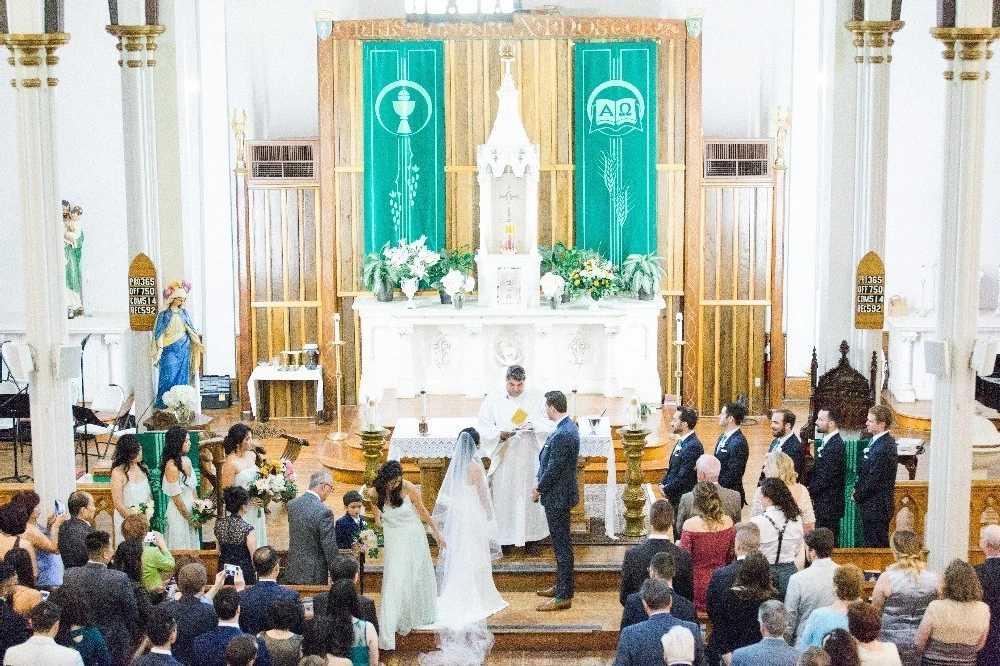 An Indoor Wedding for Donna and Rob