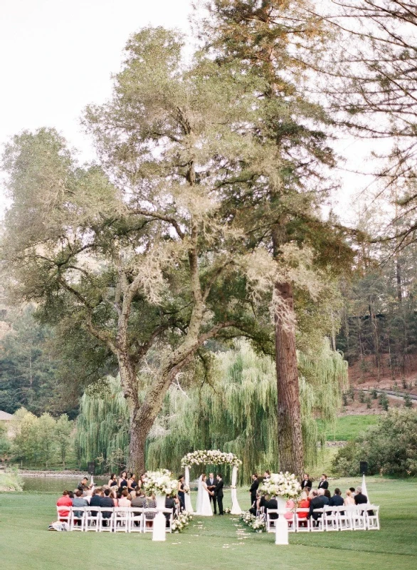 A Classic Wedding for Charlotte and Jason